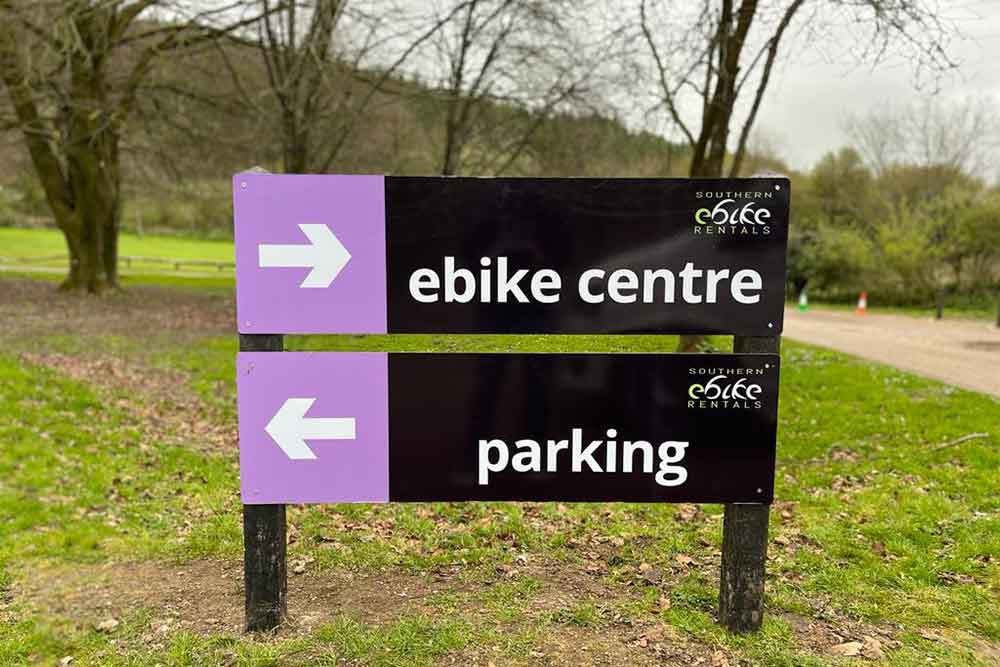 directions sign at QE to bike hire