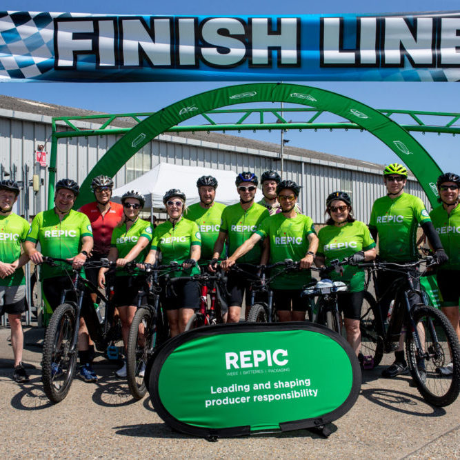Repic cycling team on the finish line